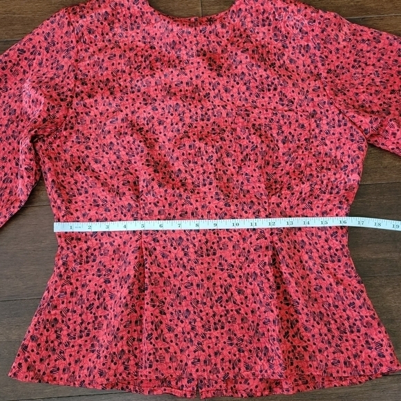 Vtg 80s Nicole Blake Petites Peplum Button Back Silky Blouse Red & Black Size 6P - Picture 9 of 10